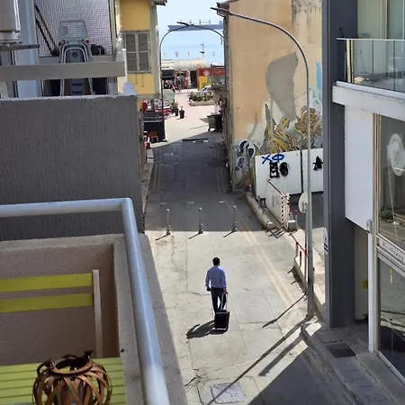 By The Way 아파트 *