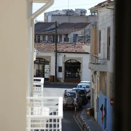 By The Way לרנקה