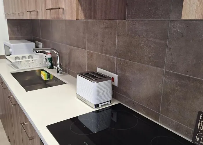 アパート By The Way *